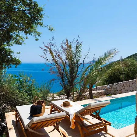 Villa Kalamar 5 *